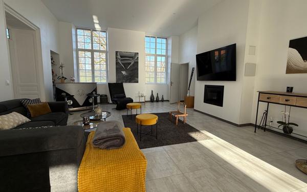 Maison à vendre    2 pièces • 677 m2 Dax