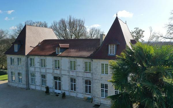 Maison à vendre    2 pièces • 677 m2 Dax