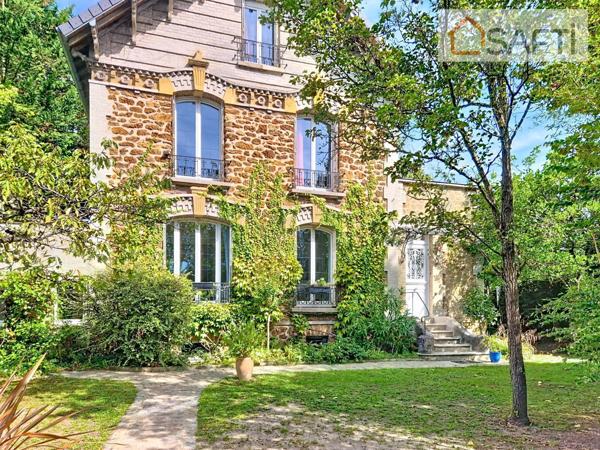 Maison familiale à 6 min du RER A pleine de charme