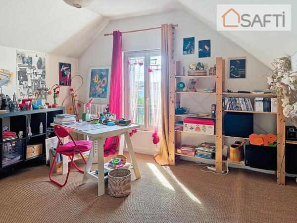 Maison familiale à 6 min du RER A pleine de charme