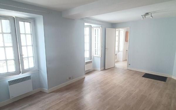 Appartement à louer    2 pièces •  Mont-de-Marsan