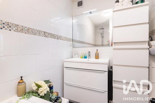 Appartement à vendre 2 pièces 46,49 m² Chassieu