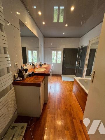 Maison à vendre à proximité de LIBOURNE (33500), sur la commune de Fronsac ! dans un environnem...