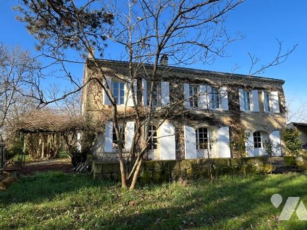 Maison à vendre à proximité de LIBOURNE (33500), sur la commune de Fronsac ! dans un environnem...