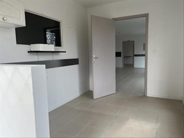 Immeuble à vendre |  Abzac |  345 m²