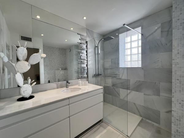 ADRESSE D'EXCEPTION - TERRASSE - ELEGANCE ABSOLUE