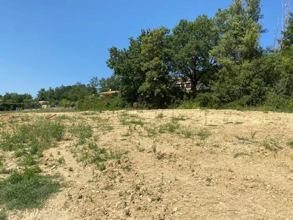 Terrain à vendre à Saint-Marcel-lès-Sauzet (26740)