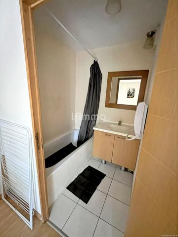 Studio de 26m2 avec terrasse et parking à Castres