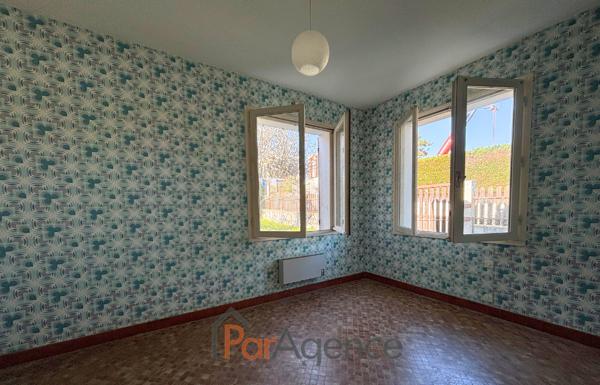 EXCLUSIVITE A MOINS DE 100 M DE LA PLAGE DE GILET ET 700 M D