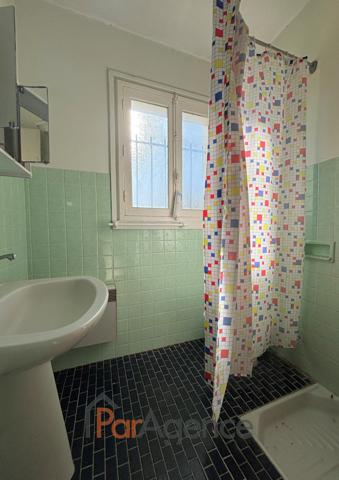 EXCLUSIVITE A MOINS DE 100 M DE LA PLAGE DE GILET ET 700 M D