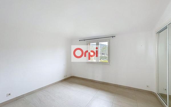 Maison à vendre    5 pièces •  Lecci