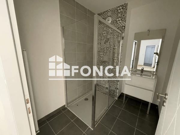 Location Appartement 3 pièces 62.77 m² - 6 BIS ET 8 AVENUE EDMOND MICHELET Orleans 45100