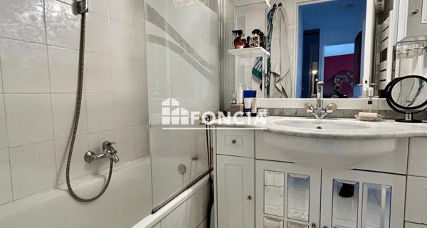 À vendre Appartement 2 pièces 49.75 m² - Saint-raphaël 83700