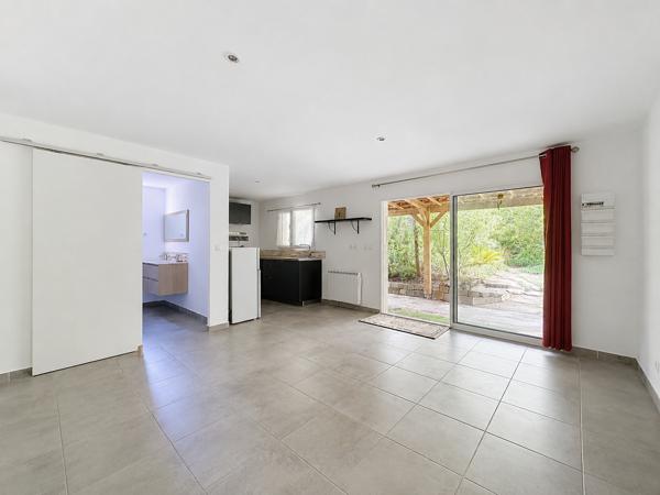 Appartement
         1 pièce
        - 35 m² Exclusivité 169 000 € *