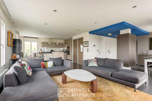 Appartement rénové au dernier étage avec terrasse