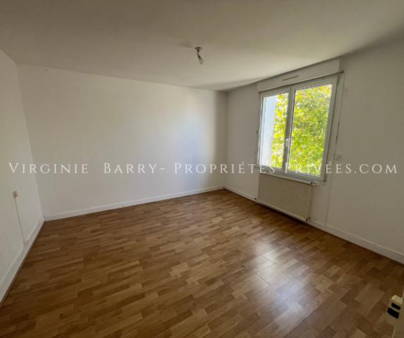 MAISON FAMILIALE 5 CHAMBRES AVEC GARAGE XXL - IDÉALE FAMILLE OU ARTISAN !