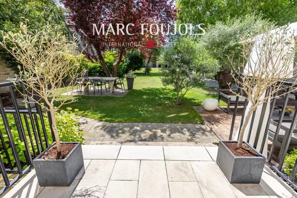 Triangle d’or – Somptueux Hôtel particulier rénové