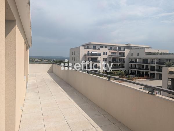 Appartement
         3 pièces
        - 65 m² 315 000 € *