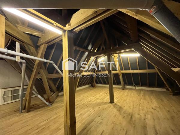 Belle propriété , à 2h au sud de Paris et à 10 minutes du péage de l'A71