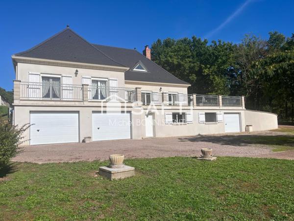 Belle propriété , à 2h au sud de Paris et à 10 minutes du péage de l'A71