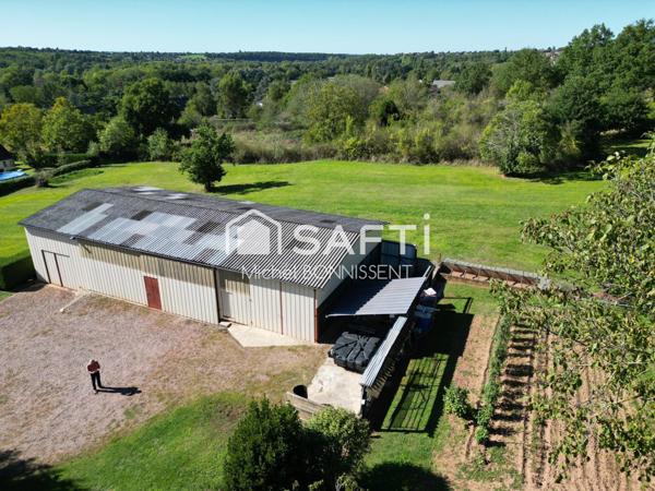 Belle propriété , à 2h au sud de Paris et à 10 minutes du péage de l'A71