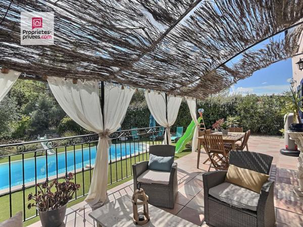 MAISON de Type 5 - Piscine