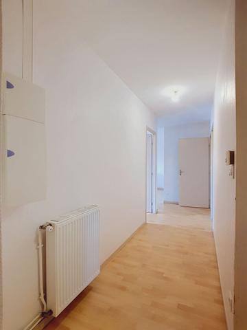 PAU Centre (Rue Duboué) Appartement T3 de 61,79 m² habitables (74,65 m² au sol)  en dernier étage
