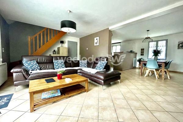 Maison à vendre 6 pièces de 142 m² à Jouy-le-Moutier