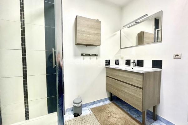 Maison à vendre 6 pièces de 142 m² à Jouy-le-Moutier