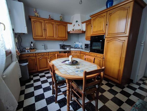 maison de 4 chambres et jardin au centre de BORNEL