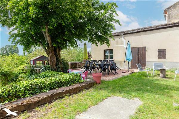 Maison à vendre |  Clermont-Dessous |  9 pièces | 197 m²