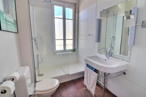 Brest (29200) TROP TARD, OFFRE À LA PREMIÈRE VISITE