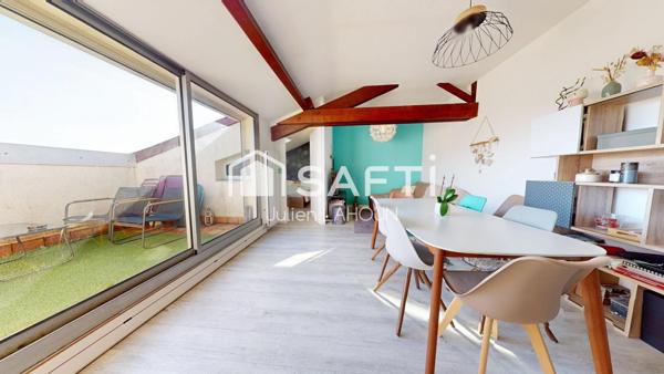 Magnifique T2 sous les toits avec terrasse