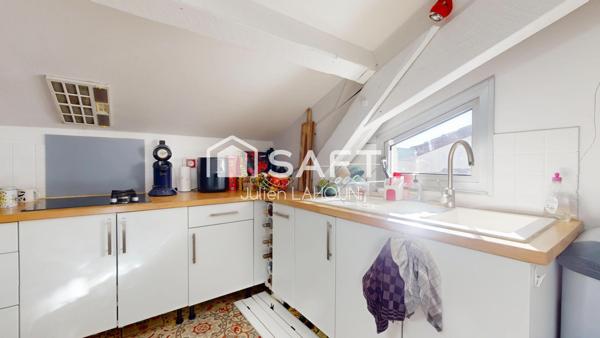 Magnifique T2 sous les toits avec terrasse