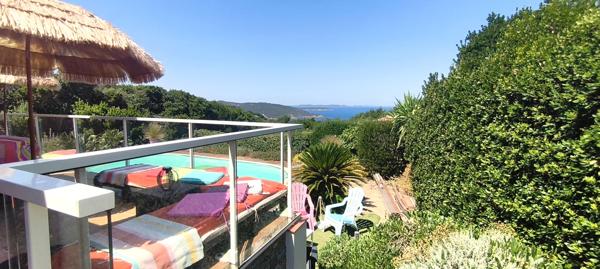 Villa 4 pièce(s) 2 chambre(s) 107.9 m²
