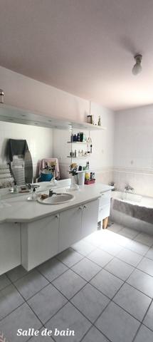Villa 4 pièce(s) 2 chambre(s) 107.9 m²