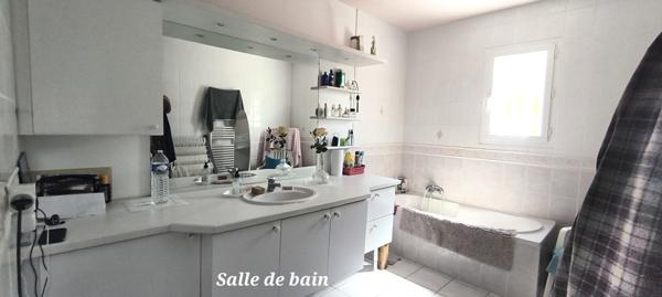 Villa 4 pièce(s) 2 chambre(s) 107.9 m²