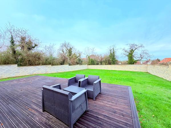 Agréable maison T7 avec garage et jardin clos