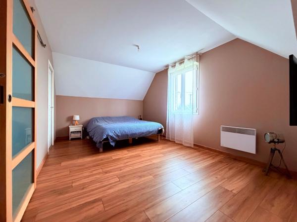 Agréable maison T7 avec garage et jardin clos