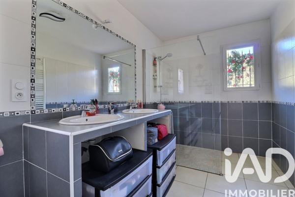 Maison à vendre 6 pièces 145 m² La Cadière-d'Azur