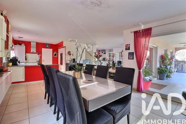Maison à vendre 6 pièces 145 m² La Cadière-d'Azur