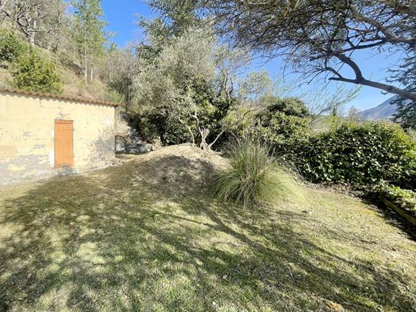 Maison 7 pièces à rénover 90 m2 MEZEL (04)