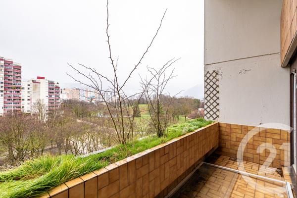 Appartement T5 à vendre  5 pièces - 74 m2 GRENOBLE - 38