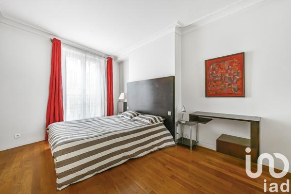 Appartement 2 pièces de 54 m² à Paris (75004)