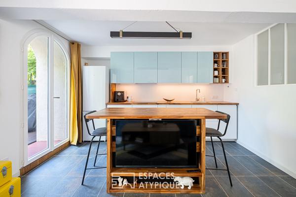 Appartement cosy rénové avec extérieur et parking à deux pas d’OL Vallée