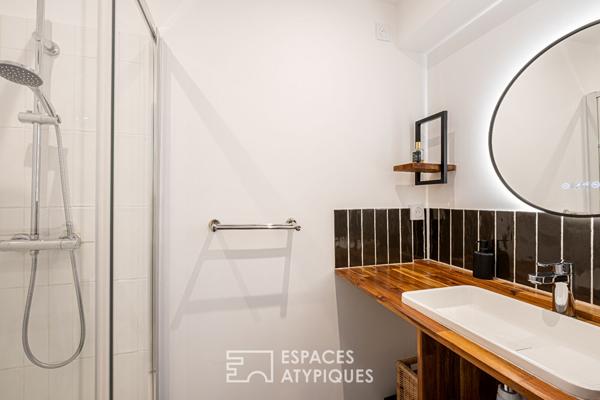 Appartement cosy rénové avec extérieur et parking à deux pas d’OL Vallée
