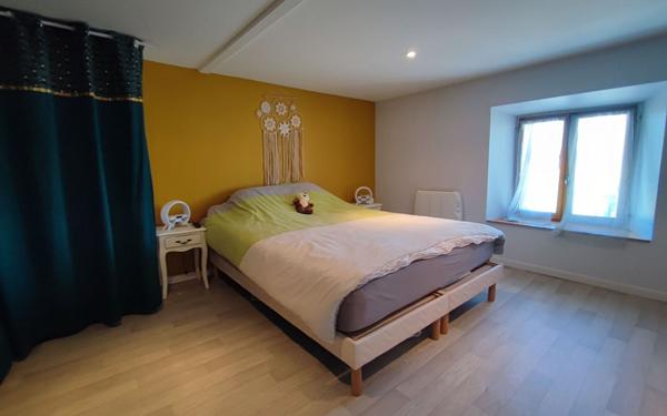 Maison à vendre    4 pièces •  Montmirail