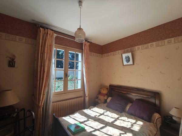 MAISON FAMILIALE  AVEC JARDIN ET PISCINE HORS SOL
