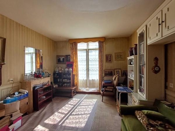 MAISON DE MAITRE EN CENTRE VILLE - PARC ATTENANT CLOS