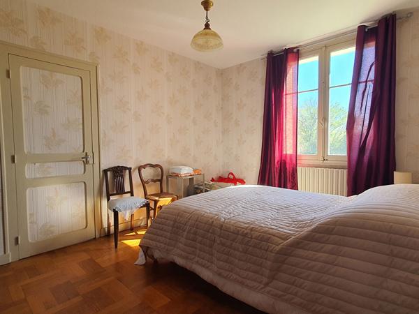 ENSEMBLE IMMOBILIER À VENDRE À NOYERS SUR CHER